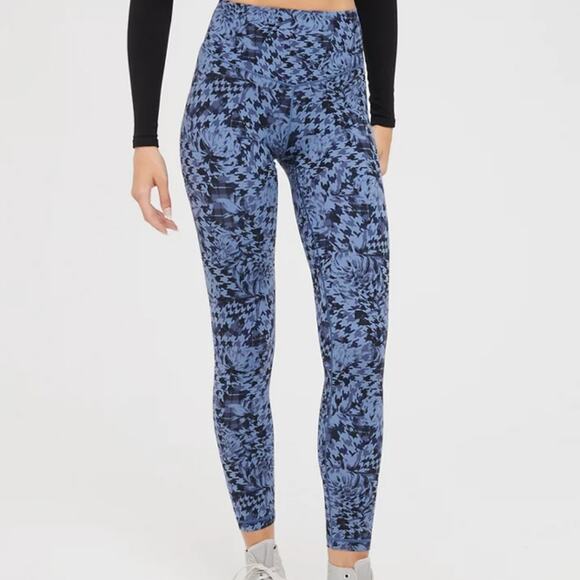 aerie Pants - NWT Aerie Offline Real Me Xtra High Waisted 7/8 Legging - Blue Floral - Small